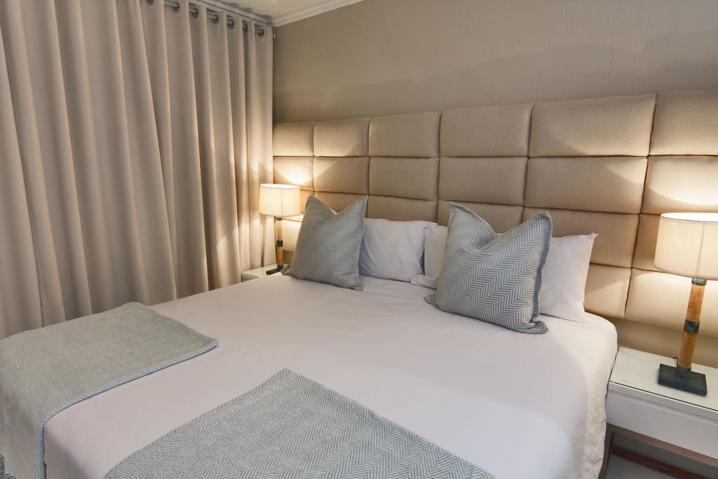 14 The Shades - By Stay In Umhlanga Durban Room photo